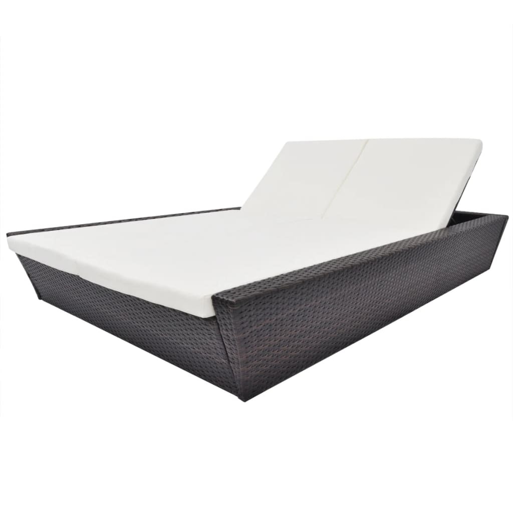 Outdoor Lounge Rattan: Brown, Cushions: Cream White